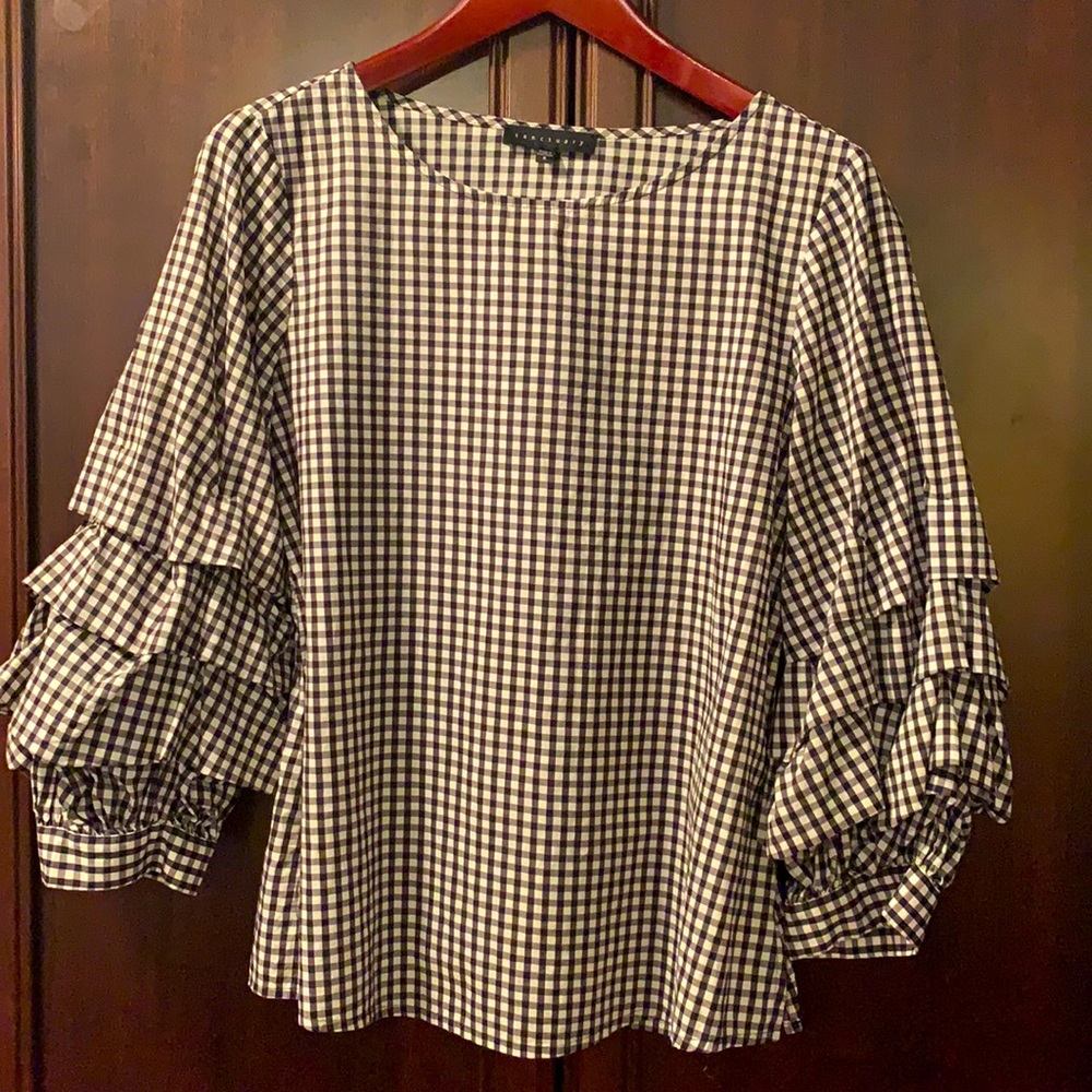 Gingham Sanctuary ruffle sleeve blouse